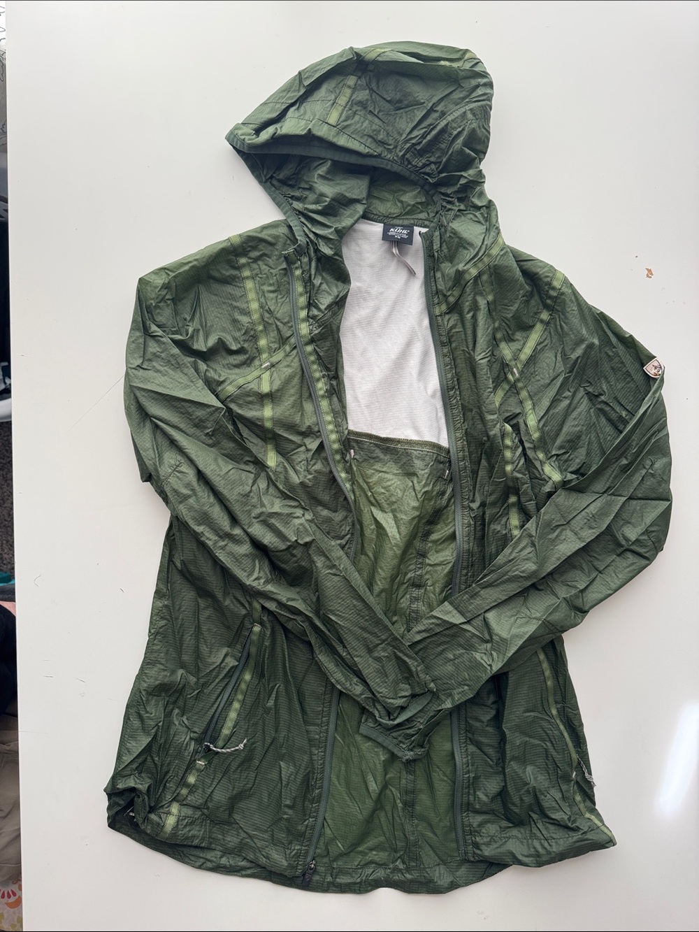 Kuhl Lightweight Hooded Windbreaker Jacket - Olive Green